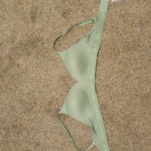 Pink wireless 36C bra